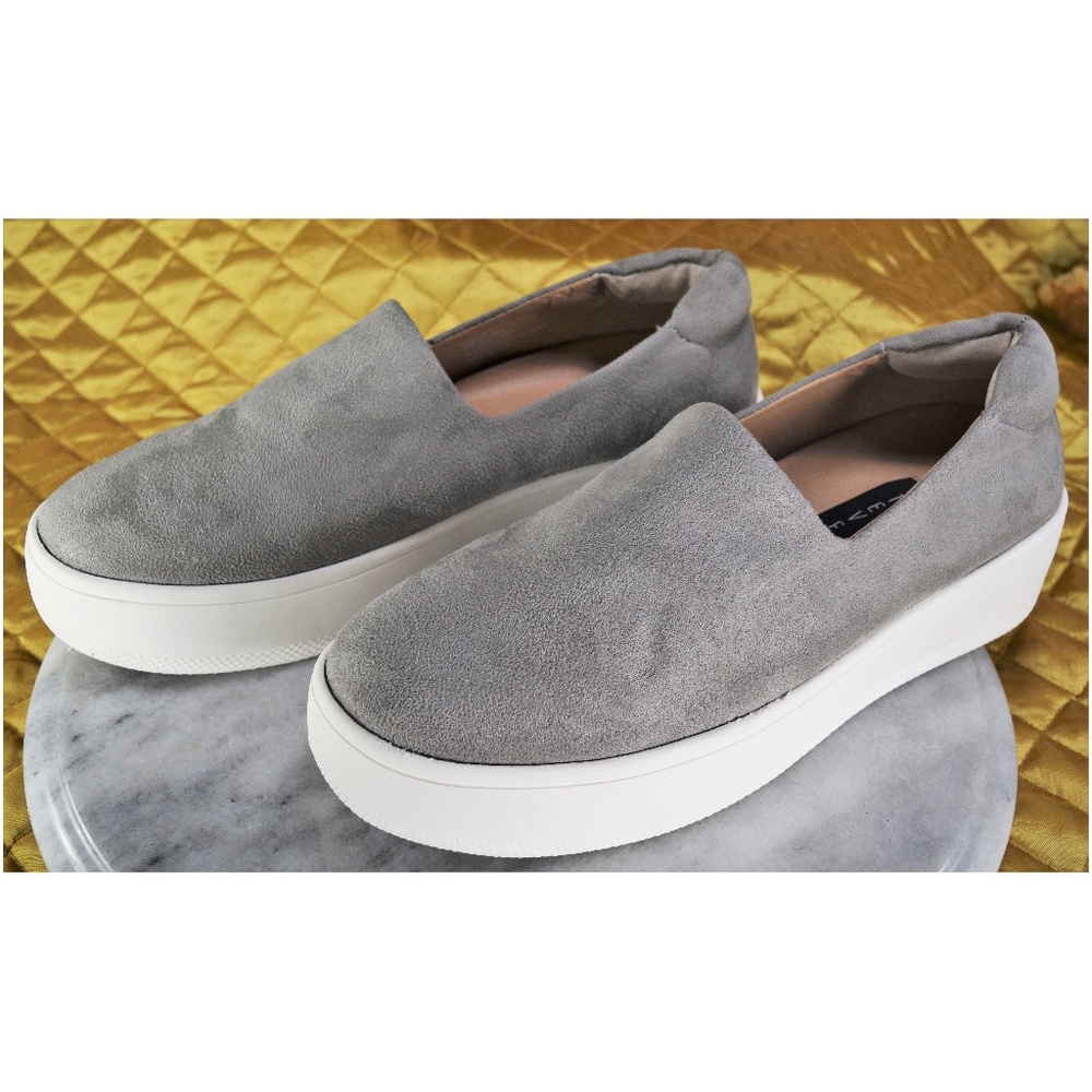 NEW Steve Madden Hilda Gray Suede Sneakers Size 9 - Picture 2 of 8